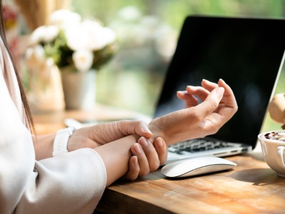 Wrist pain